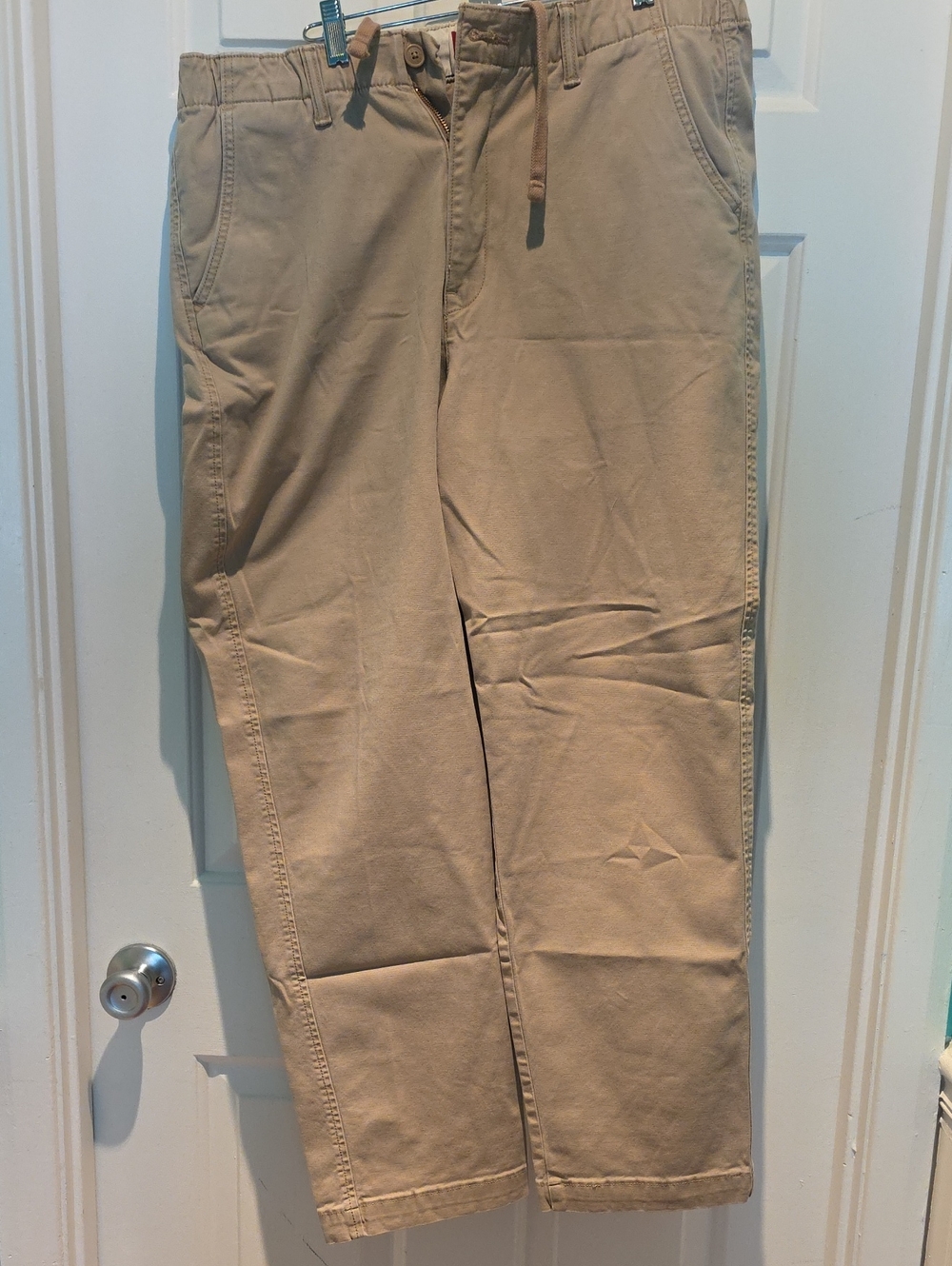Levi's Men's Khaki Straight Chinos w/ Elastic Waist
